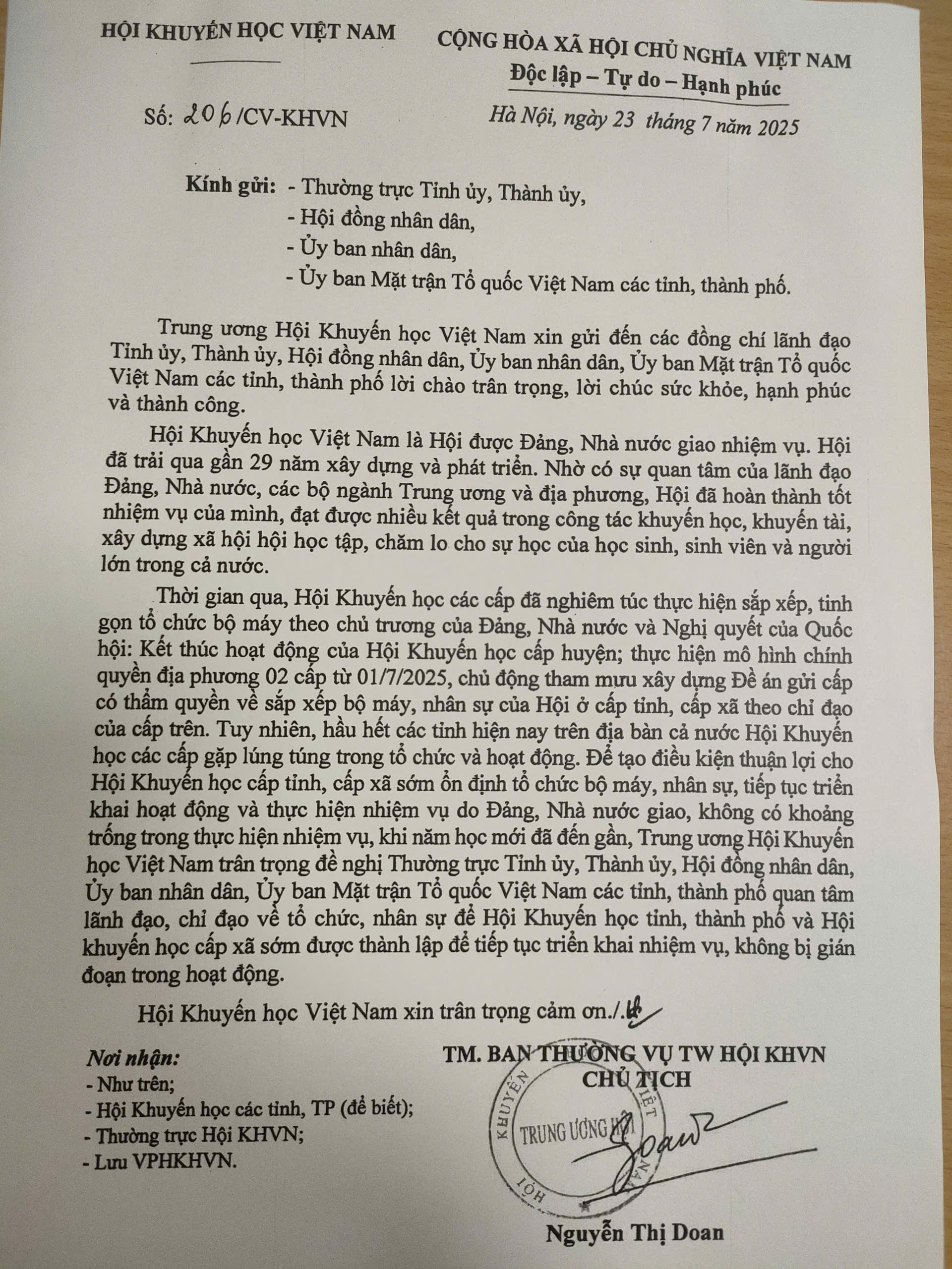 Báo Phú Thọ Chủ Nhật số Hội Khuyến học Việt Nam gửi Thường trực Tỉnh ủy, thành ủy; Hội đồng nhân dân; UBND; UBMTTQ các tỉnh, thành phố