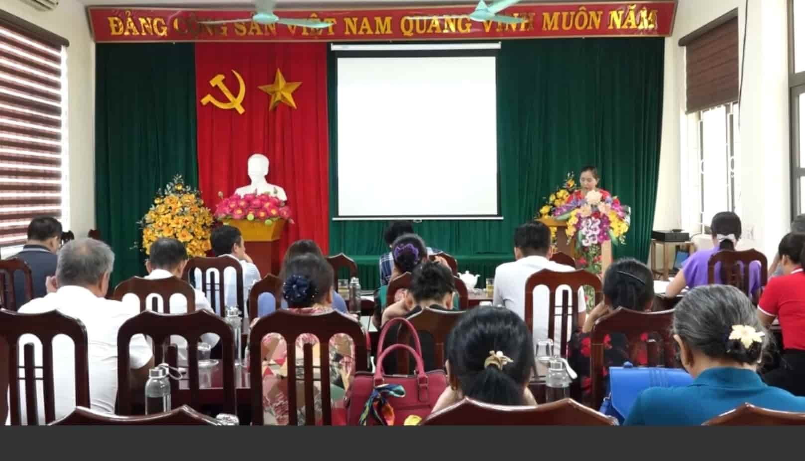 Ảnh: Các đại biểu tại hội nghị sơ kết