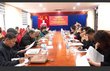 Ảnh: tại hội nghị tổng kết