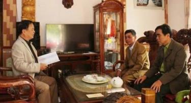 Ảnh: Ban Khuyến học dòng họ Bạch Công, xã Tú Sơn
(Kim Bôi) họp bàn về các nhiệm vụ trọng tâm trong năm.